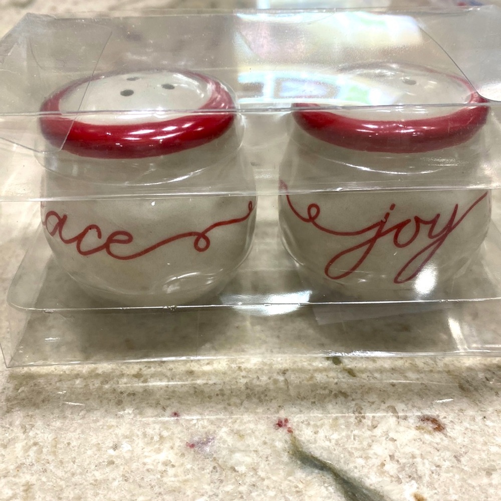 Christmas Salt and Pepper Shakers
